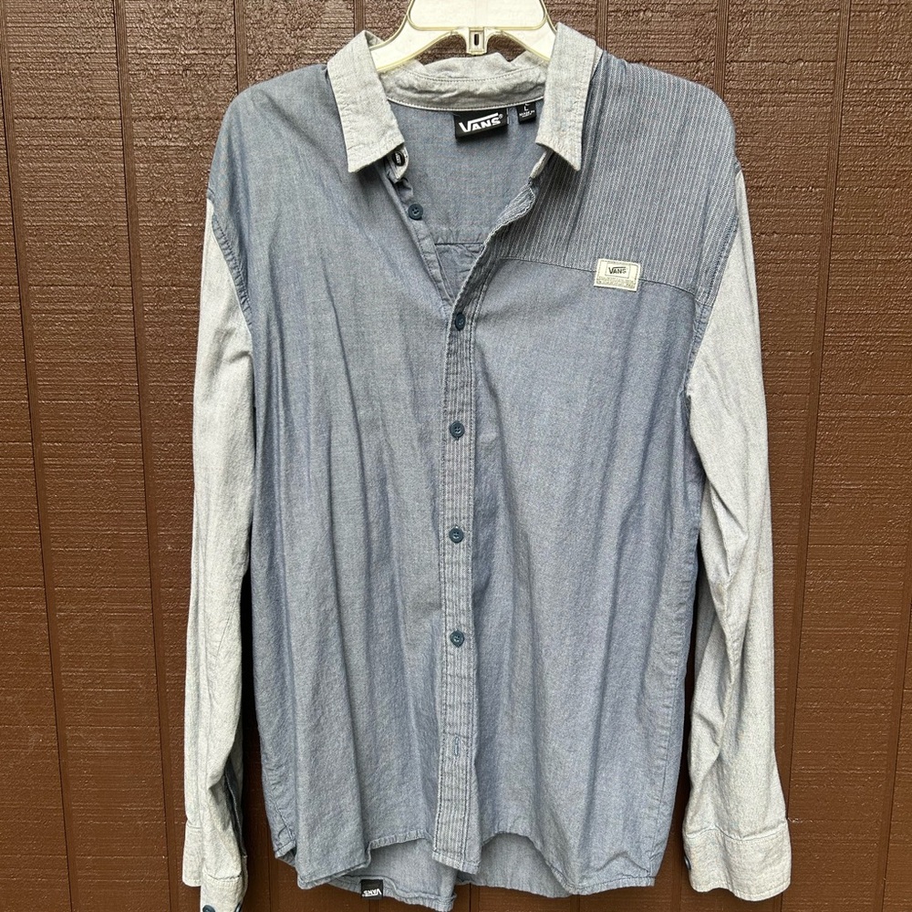 Men’s Casual Buttondown Shirt by Vans